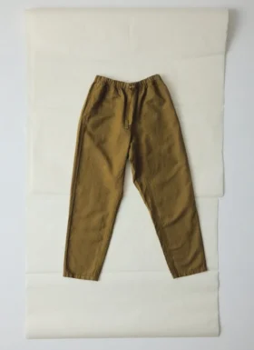 Alfie in de massa geverfde broek met visgraatmotief