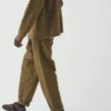 Alfie in de massa geverfde broek met visgraatmotief