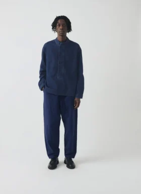 Denim overhemd met grootvaderskraag en halve knoopsluiting