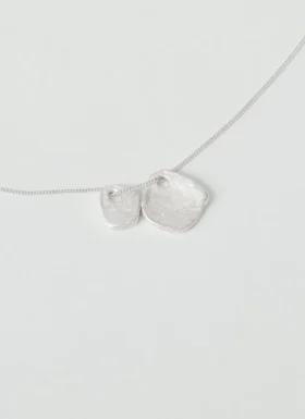 Emily Nixon zilveren Quoit-ketting
