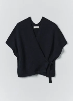 Gebreide omslagdoek van wol en alpaca