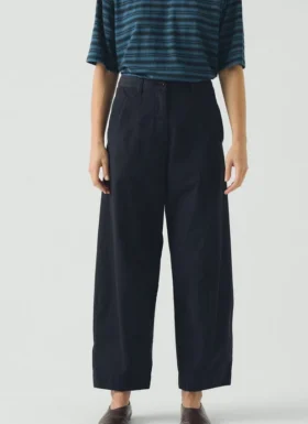 Gevormde broek van biologisch katoen twill