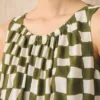 Mouwloze jurk met blokprint en ruitmotief
