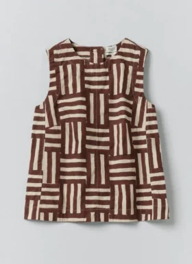 Top met patchworkstrepen en blokprint
